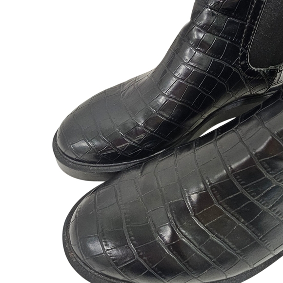 H&M Black Ankle Boots with Crocodile Texture - Picture 9 of 9